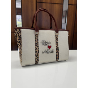 BOSS LADY TOTE     ₹ 1,650