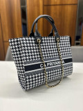 PRINTED TOTE